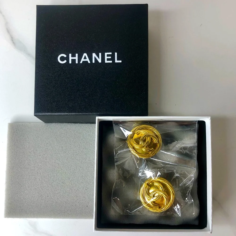CHANEL Gold Interlinked CC Rope Bezel Detail Statement Earrings w/ Box